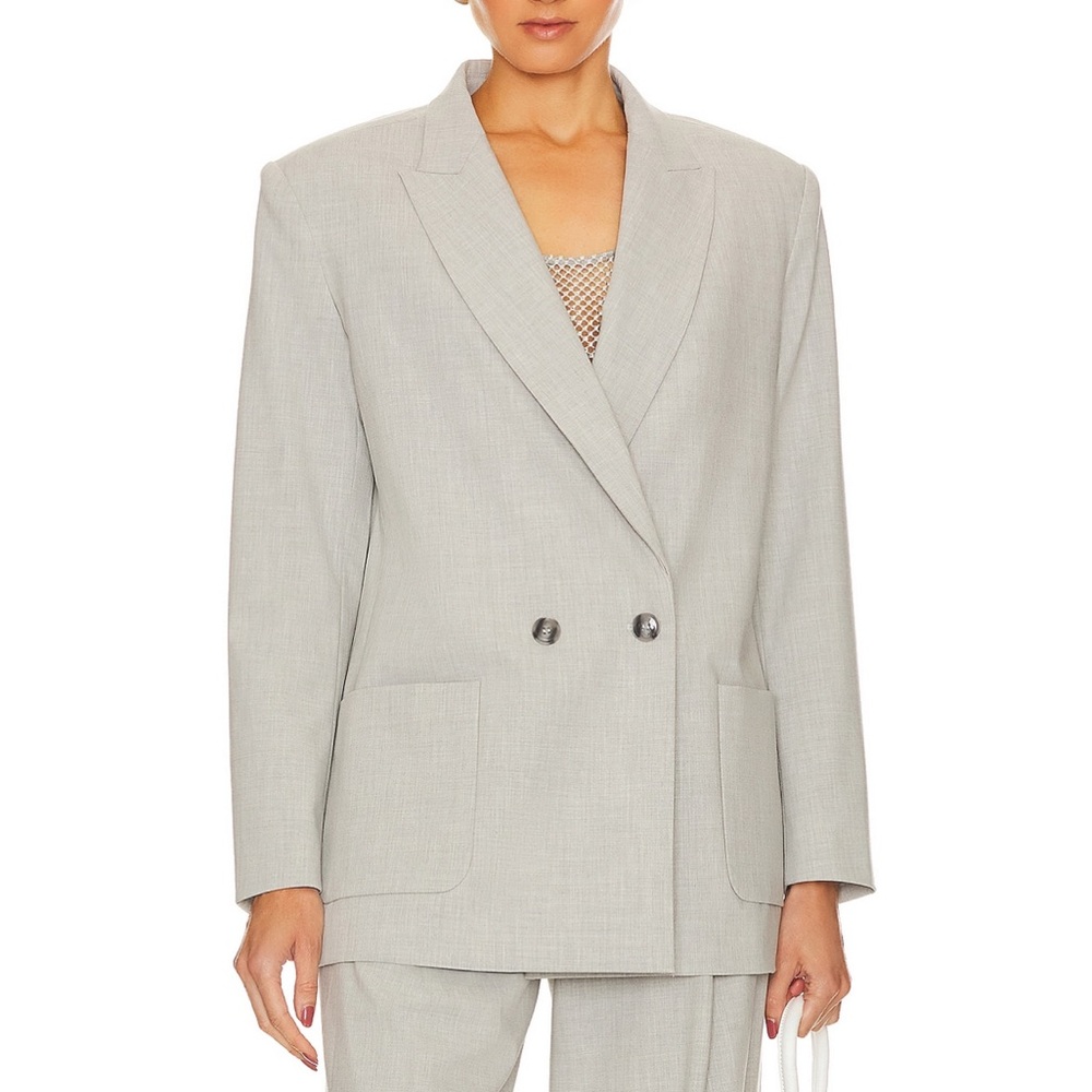 NWOT Natasha Blazer in Silver